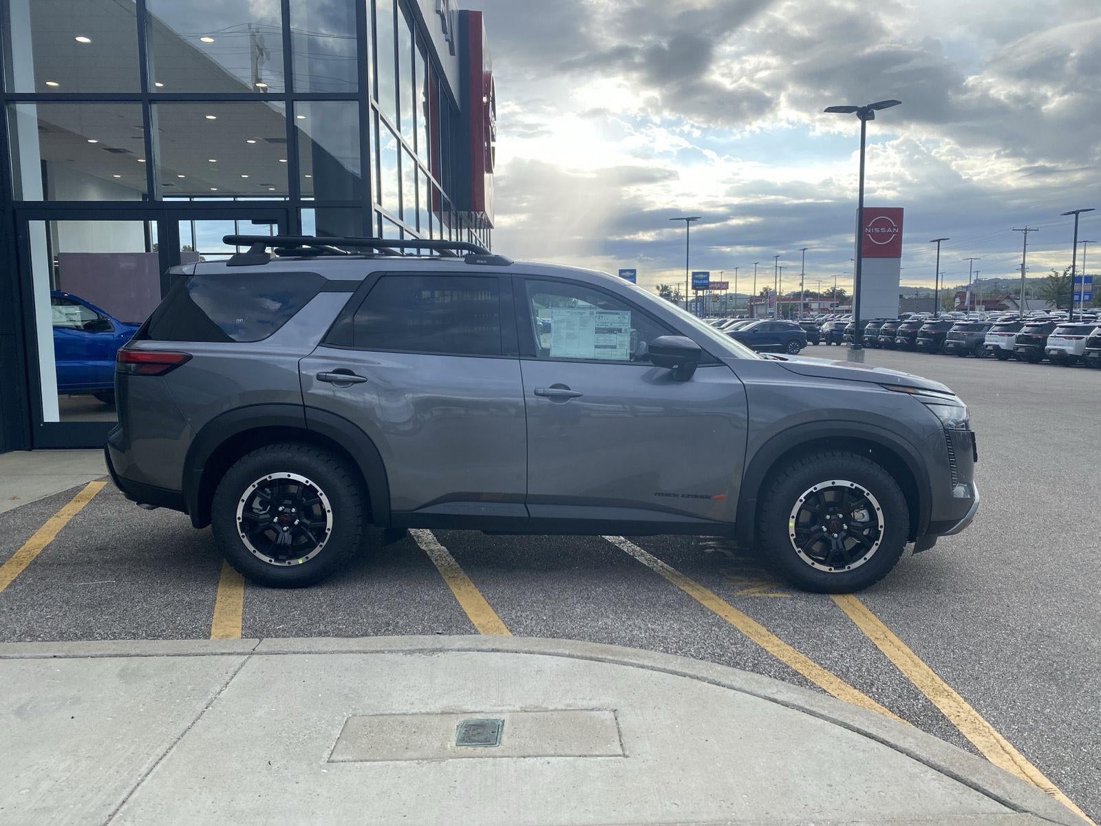 2026 Nissan Pathfinder ROCK CREEK 4WD