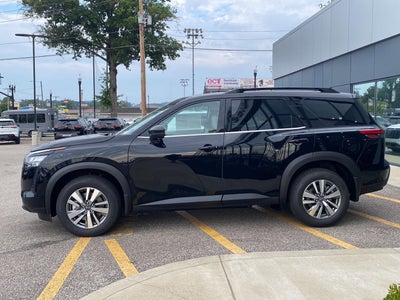 2026 Nissan Pathfinder SL