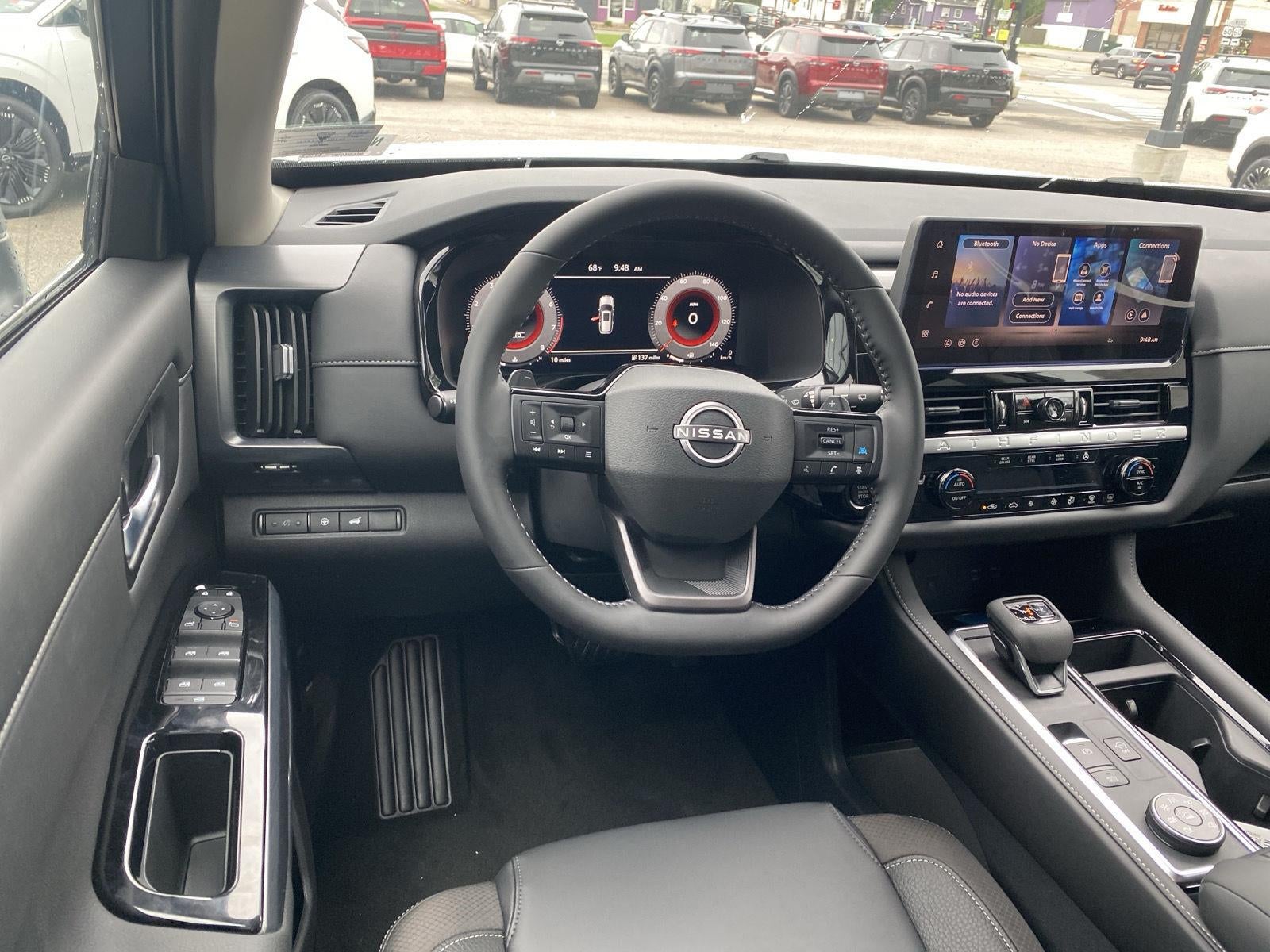 2026 Nissan Pathfinder SL