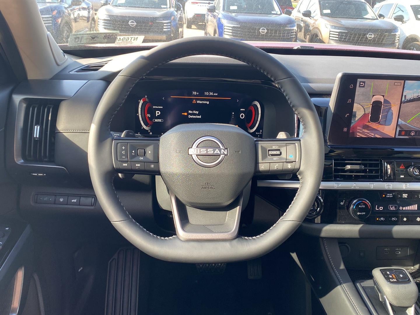 2026 Nissan Pathfinder SL