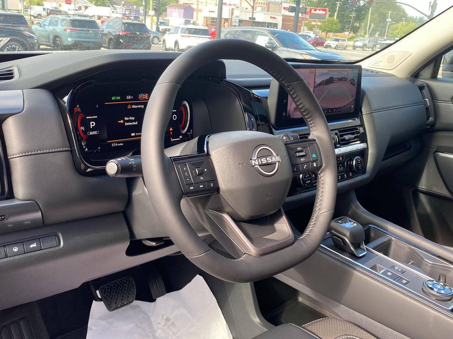 2026 Nissan Pathfinder SL