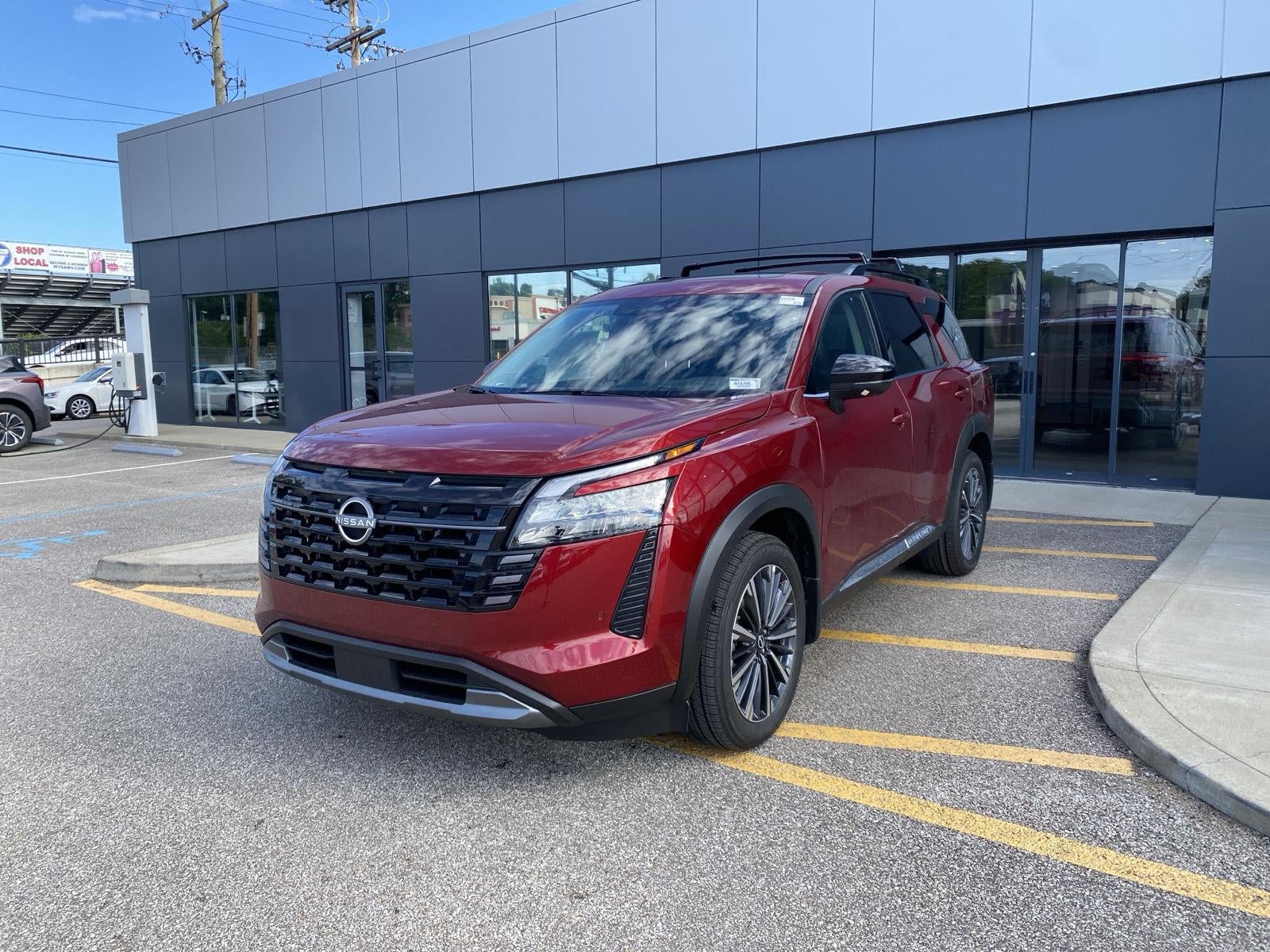 2026 Nissan Pathfinder Platinum
