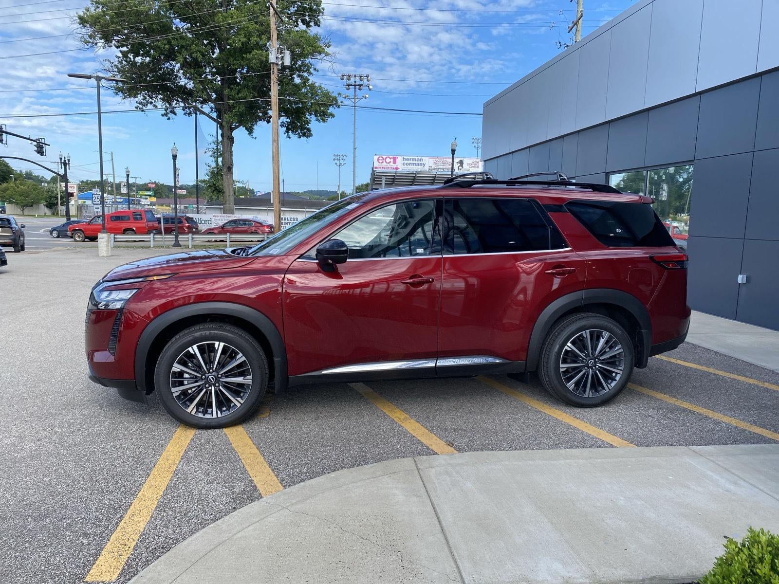 2026 Nissan Pathfinder Platinum