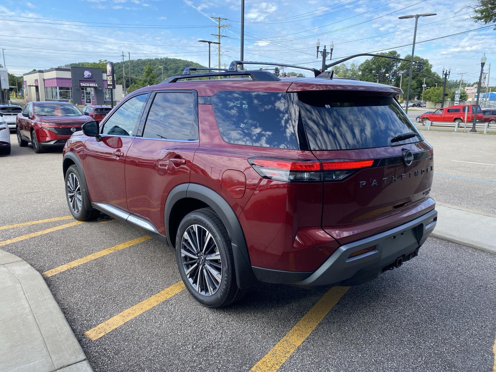 2026 Nissan Pathfinder Platinum