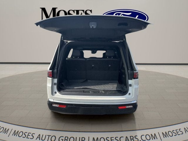 2022 Jeep Wagoneer Series III