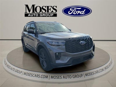 2025 Ford Explorer ST-Line