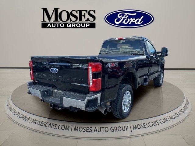 2023 Ford Super Duty F-350 SRW XLT
