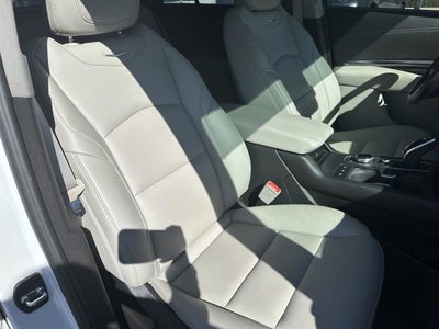 2023 Cadillac XT4 AWD Luxury