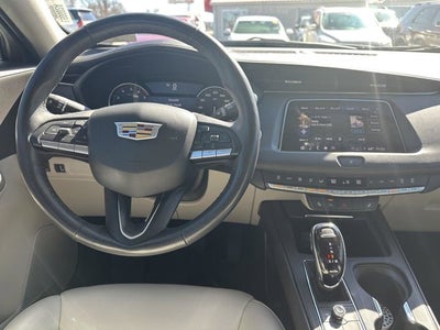 2023 Cadillac XT4 AWD Luxury