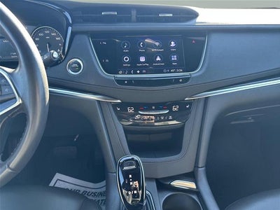 2022 Cadillac XT5 Premium Luxury