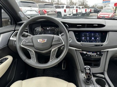 2024 Cadillac XT5 AWD Sport