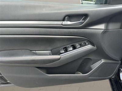 2024 Nissan Altima 2.0 SR