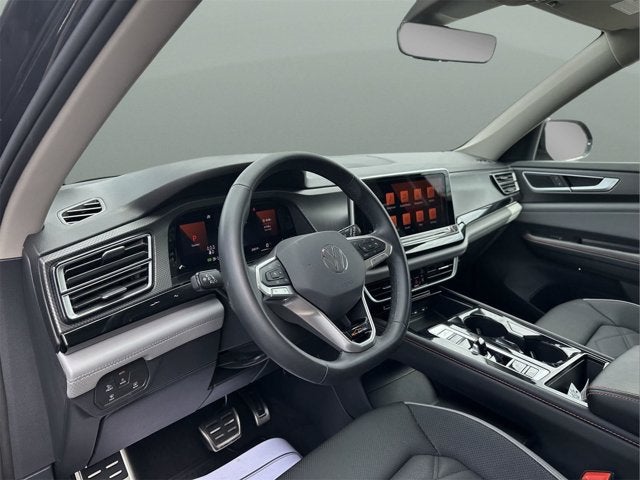 2024 Volkswagen Atlas 2.0T Peak Edition SE w/Technology
