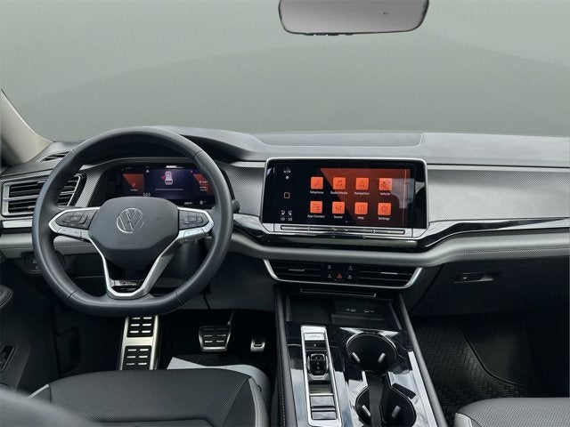 2024 Volkswagen Atlas 2.0T Peak Edition SE w/Technology