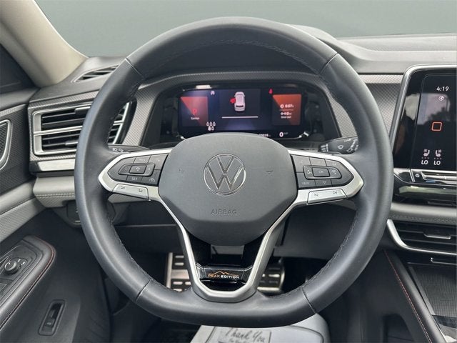 2024 Volkswagen Atlas 2.0T Peak Edition SE w/Technology