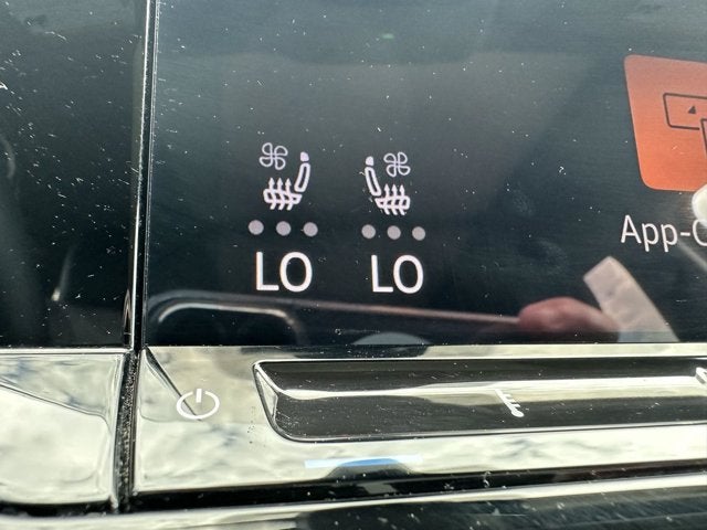 2024 Volkswagen Atlas 2.0T Peak Edition SE w/Technology