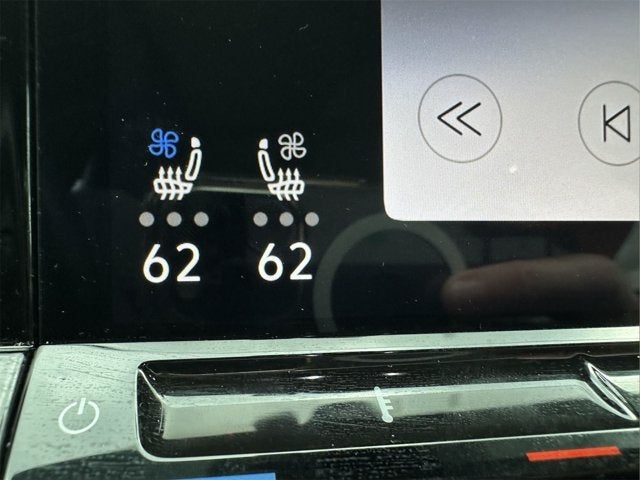 2024 Volkswagen Atlas 2.0T Peak Edition SE w/Technology
