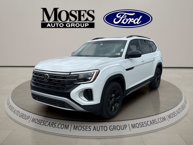 2024 Volkswagen Atlas 2.0T Peak Edition SE w/Technology