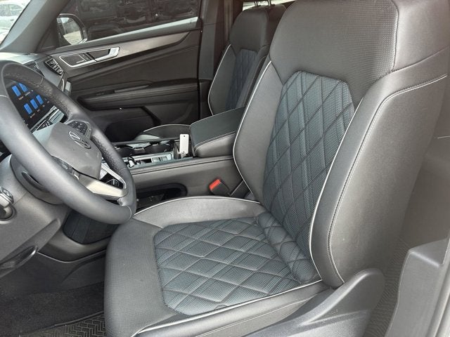 2025 Volkswagen Atlas Cross Sport 2.0T SEL Premium R-Line