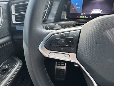 2025 Volkswagen Atlas Cross Sport 2.0T SEL Premium R-Line