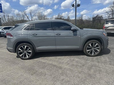 2025 Volkswagen Atlas Cross Sport 2.0T SEL Premium R-Line