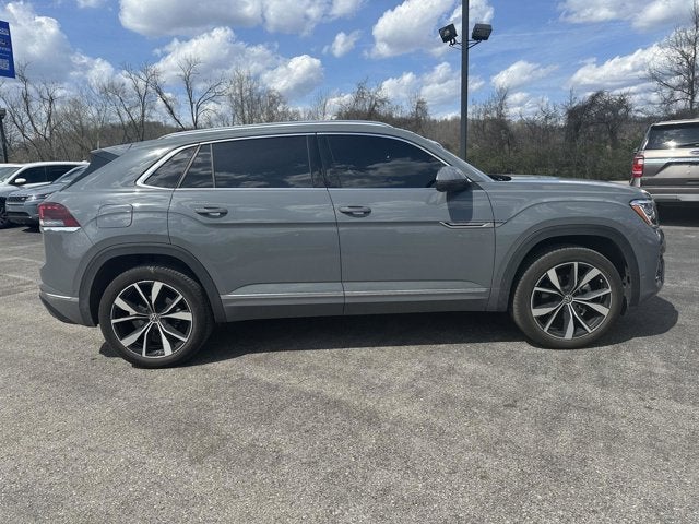 2025 Volkswagen Atlas Cross Sport 2.0T SEL Premium R-Line
