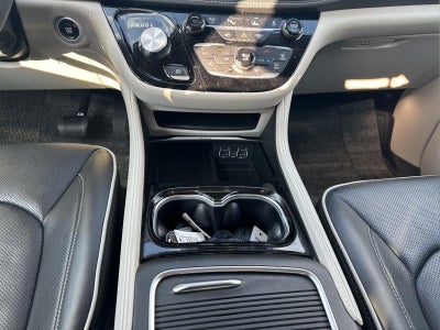 2023 Chrysler Pacifica Hybrid Limited