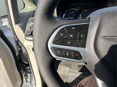 2023 Chrysler Pacifica Hybrid Limited