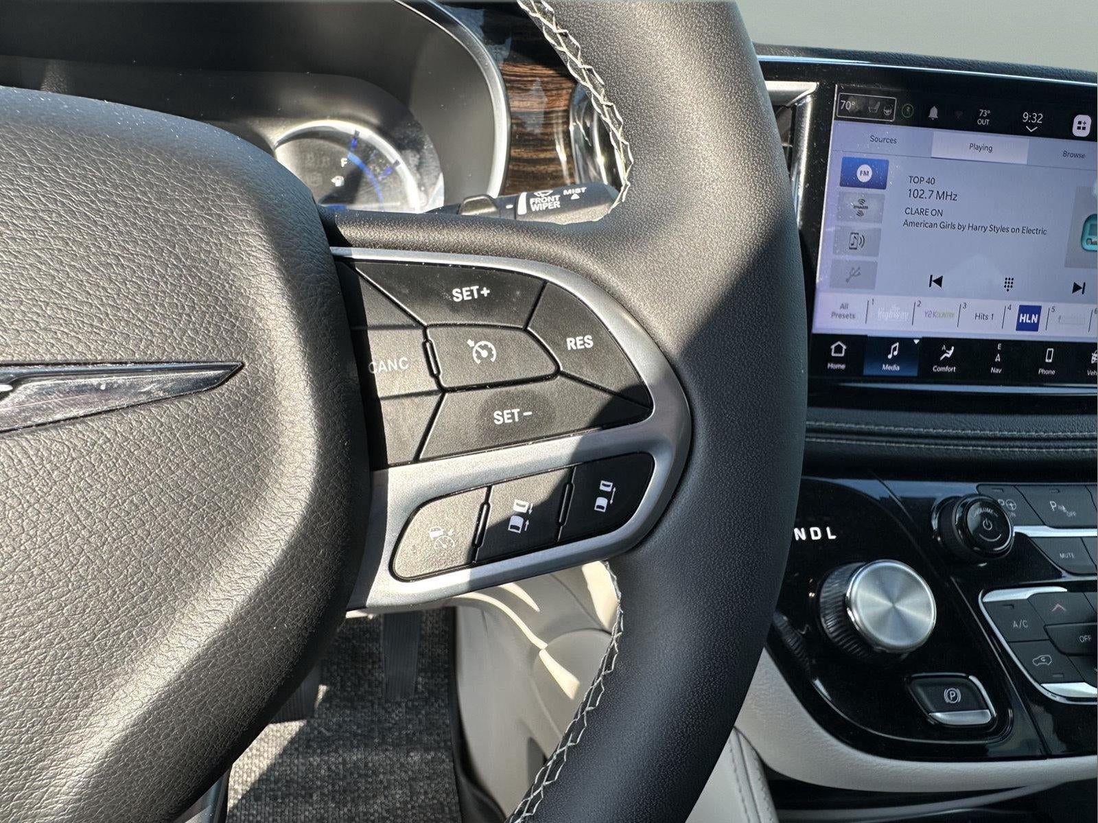 2023 Chrysler Pacifica Hybrid Limited