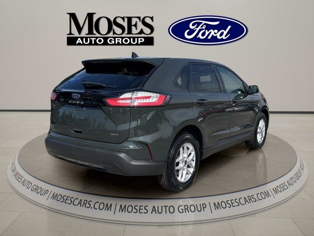 2022 Ford Edge SE