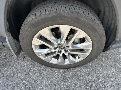 2025 Toyota RAV4 XLE Premium