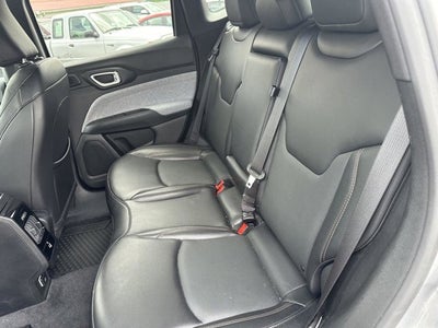2023 Jeep Compass Latitude Lux