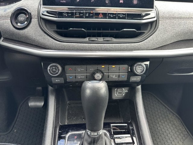 2023 Jeep Compass Latitude Lux