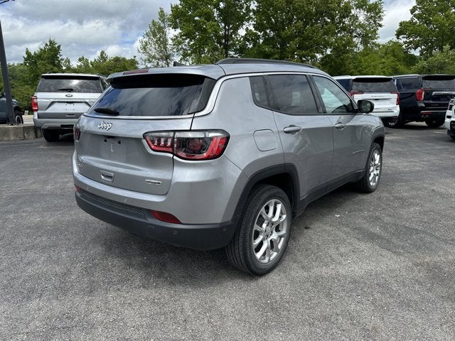 2023 Jeep Compass Latitude Lux