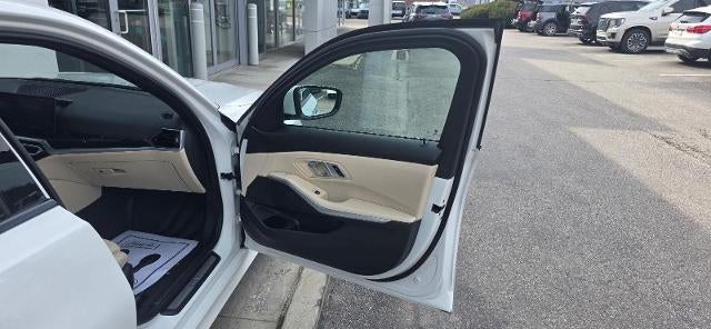 2023 BMW 3 Series 330i xDrive