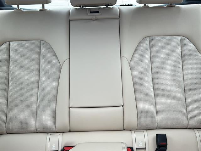 2024 BMW 3 Series 330i xDrive