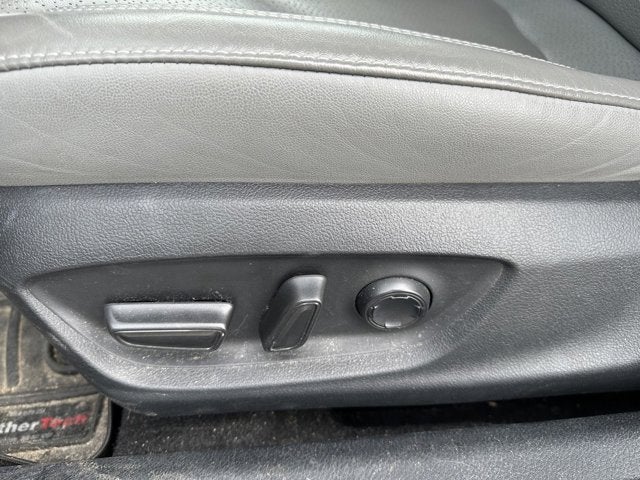 2022 Toyota Avalon Hybrid Limited