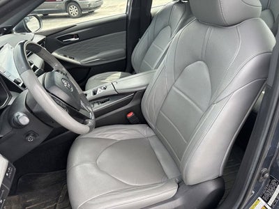 2022 Toyota Avalon Hybrid Limited