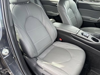 2022 Toyota Avalon Hybrid Limited