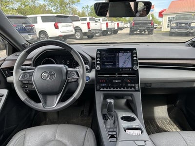 2022 Toyota Avalon Hybrid Limited