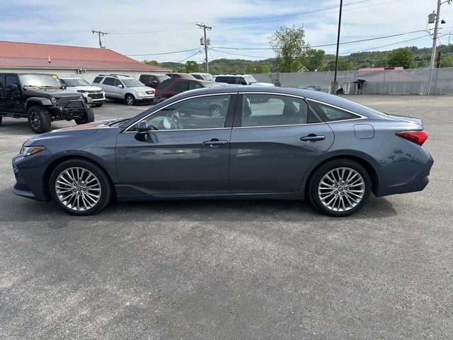 2022 Toyota Avalon Hybrid Limited
