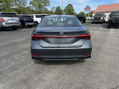 2022 Toyota Avalon Hybrid Limited