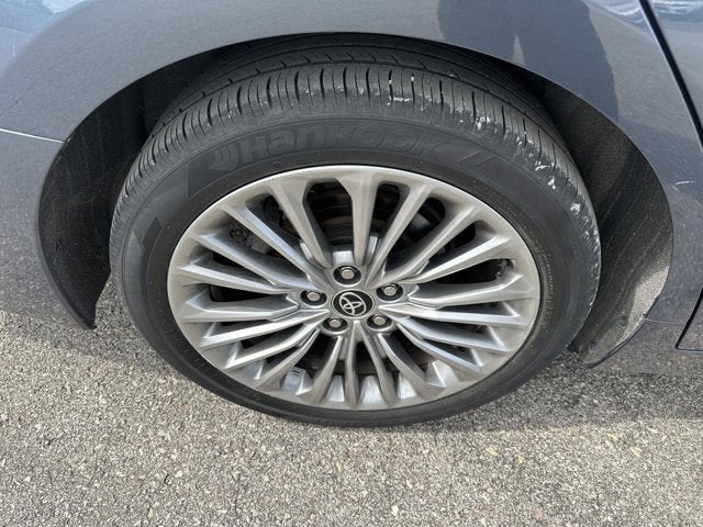 2022 Toyota Avalon Hybrid Limited