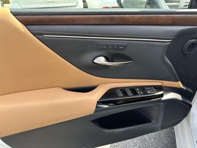 2022 Lexus ES ES 250