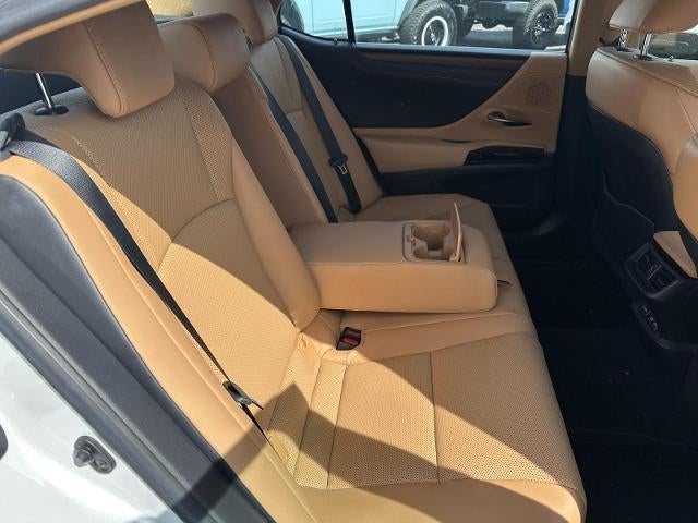 2022 Lexus ES ES 250