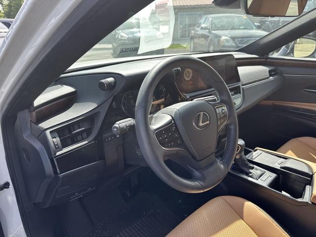 2022 Lexus ES ES 250