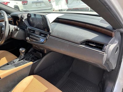 2022 Lexus ES ES 250