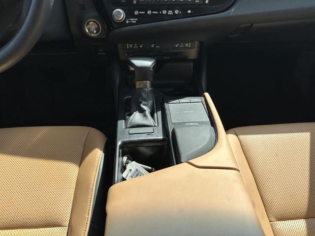 2022 Lexus ES ES 250
