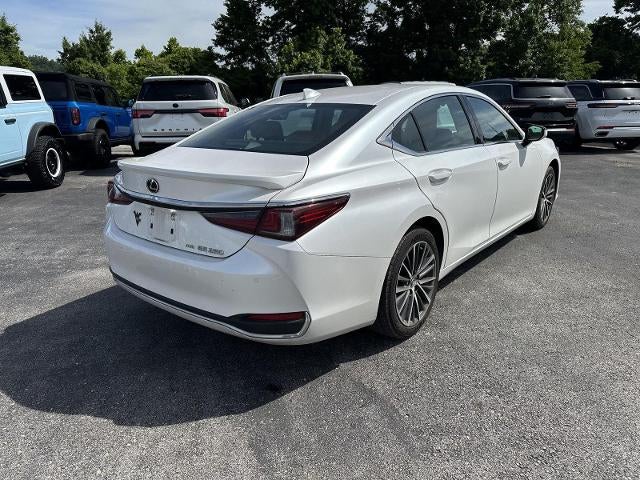 2022 Lexus ES ES 250
