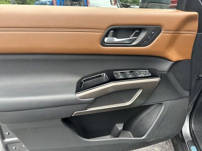 2024 Nissan Pathfinder Platinum